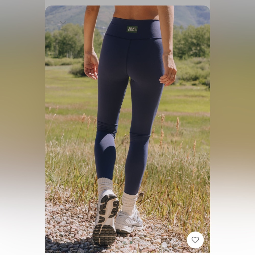 Daily Drills Navy leggings! NWT Size: Small